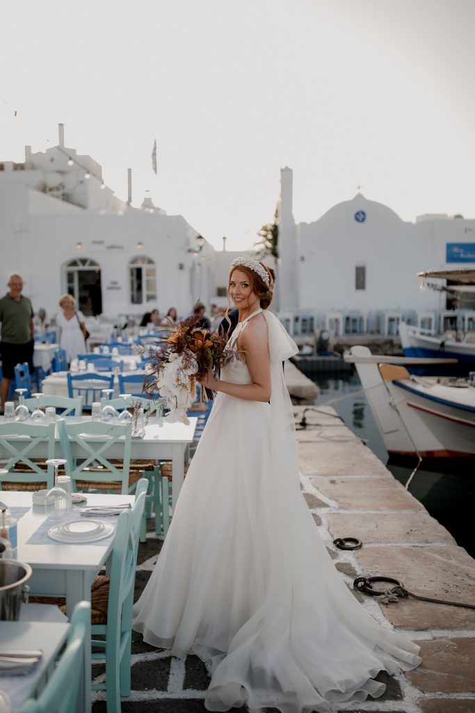 White On Black Studio 0981 (1)